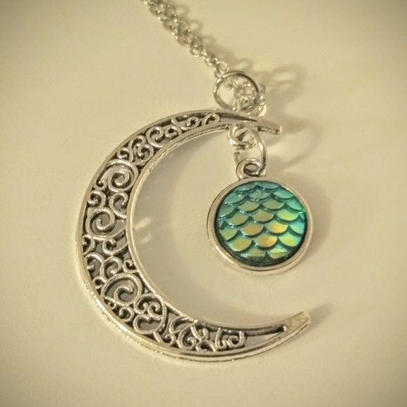Jewelry - DRAGON EGG NECKLACE - Beautiful Fashion Jewelry Jewelry - DRAGON EGG NECKLACE - Beautiful Fashion Jewelry